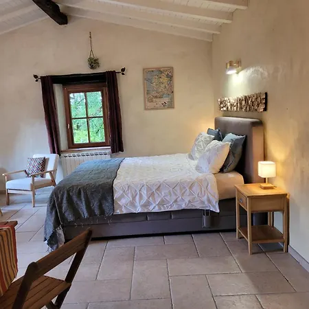 Chez Berger, Ruime 2 Persoonskamer Met Kingsize Bed Flaugnac