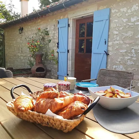 Bed and breakfast Chez Berger, Ruime 2 Persoonskamer Met Kingsize Bed