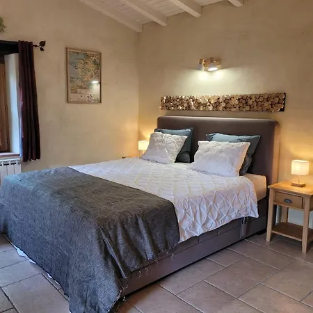 Bed and breakfast Chez Berger, Ruime 2 Persoonskamer Met Kingsize Bed