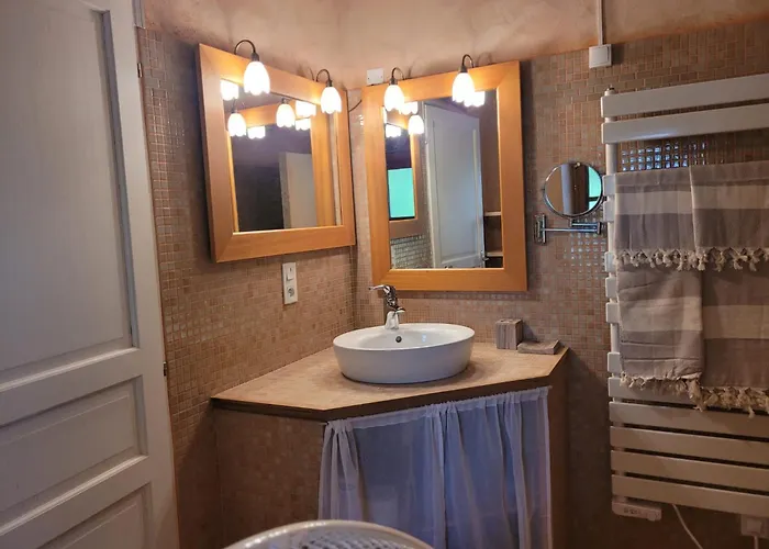 Chez Berger, Ruime 2 Persoonskamer Met Kingsize Bed Flaugnac