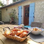 Bed & Breakfast Chez Berger, Ruime 2 Persoonskamer Met Kingsize Bed